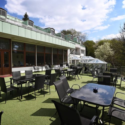Panoráma terasz - Panoráma Hotel Noszvaj***
